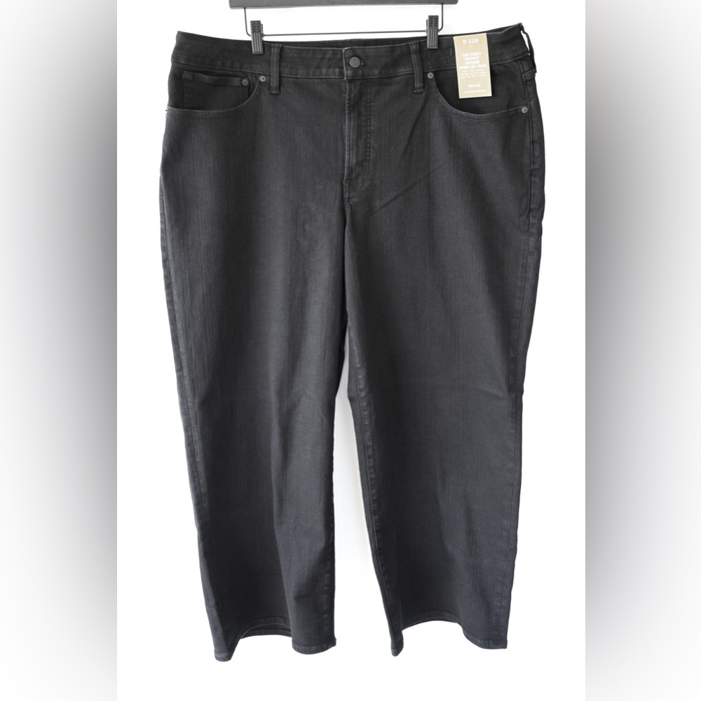 Madewell "Curvy Perfect Vintage Wide Leg" Jeans - Picture 4 of 9